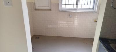 Bathroom Image of 1152 Sq.ft 2 BHK Apartment / Flat for rent in Vaishnavi Gardenia, T Dasarahalli Bengaluru for Rs. 40000