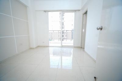 Hall Image of 1950 Sq.ft 3 BHK Apartment / Flat for sale in Experion The Heartsong, Sector 108 Gurgaon for Rs. 20300000