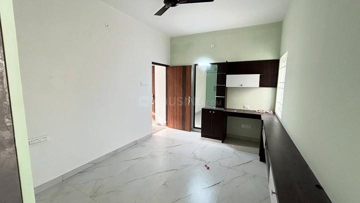 Ayapakkam Main Image 1