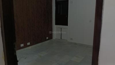 Bedroom Image of 1440 Sq.ft 3 BHK Builder Floor for rent in Chittaranjan Park New Delhi for Rs. 65000