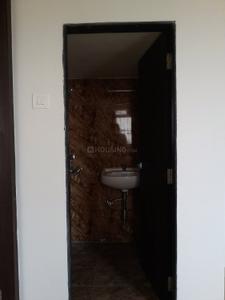 Common Bathroom Image of 650 Sq.ft 1 BHK Apartment / Flat for rent in Rajhans Kshitij, Vasai West Vasai for Rs. 16000
