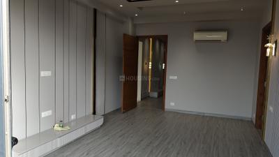 Bedroom Image of 4300 Sq.ft 4.5 BHK Builder Floor for sale in Greenwood City Floors, Sector 45 Gurgaon for Rs. 65000000