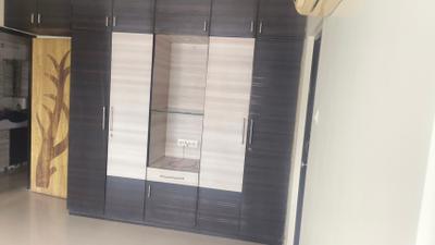 Bedroom Image of 1800 Sq.ft 3 BHK Apartment / Flat for rent in Piplod Surat for Rs. 30000