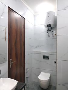 Common Bathroom Image of 1620 Sq.ft 3 BHK Builder Floor for sale in BPTP District 3, Sector 85 Faridabad for Rs. 18500000