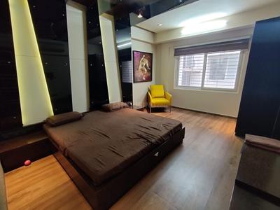 Bedroom Image of 5000 Sq.ft 4 BHK Apartment / Flat for sale in Ambli Ahmedabad for Rs. 60000000