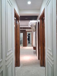 Passage Image of 1450 Sq.ft 3 BHK Apartment / Flat for sale in DM Infra, Sector 104 Noida for Rs. 5800000