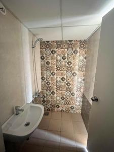 Bathroom Image of 900 Sq.ft 2 BHK Apartment / Flat for sale in Mahindra Happinest Tathawade, Tathawade Pune for Rs. 7500000