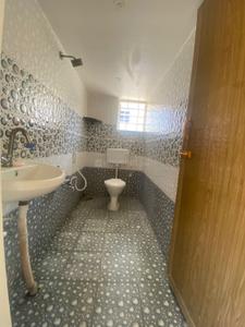 Bathroom Image of 700 Sq.ft 1 BHK Builder Floor for rent in Ramamurthy Nagar Bengaluru for Rs. 19000