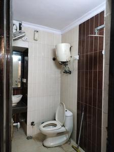 Common Bathroom Image of 1650 Sq.ft 3 BHK Apartment / Flat for sale in Gayatri Apartments, Sector 10 Dwarka New Delhi for Rs. 32500000