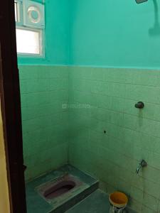 Bathroom Image of 710 Sq.ft 2 BHK Apartment / Flat for rent in Green Thriuvika Nagar, Perambur Chennai for Rs. 16000