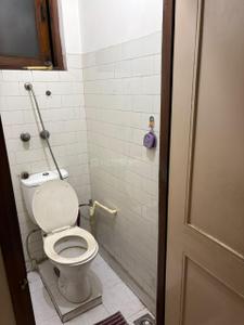 Image of 900 Sq.ft 2 BHK Builder Floor for rent in Lajpat Nagar, New Delhi for Rs. 48000