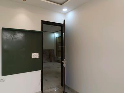 Bedroom Image of 950 Sq.ft 3 BHK Builder Floor for sale in Rohini Sector 28 New Delhi for Rs. 9800000