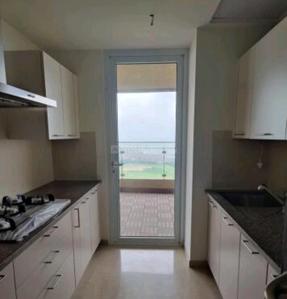Kitchen Image of 2200 Sq.ft 3 BHK Apartment / Flat for sale in Lokhandwala Minerva, Worli Mumbai for Rs. 80000000