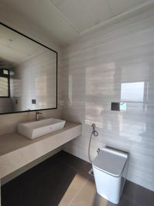 Bathroom Image of 4261 Sq.ft 6 BHK Apartment / Flat for sale in Ambuja Utalika Luxury, Mukundapur Kolkata for Rs. 72000000