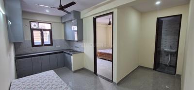 Kitchen Image of 450 Sq.ft 1 BHK Independent House for rent in Sector 11 Gurgaon for Rs. 17500