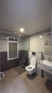 Bathroom Image of 1500 Sq.ft 3 BHK Apartment / Flat for rent in Prestige Ocean Crest, Panjim Goa for Rs. 130000