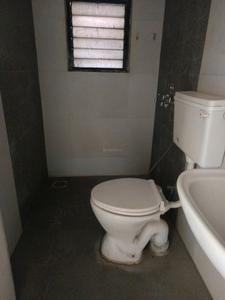Common Bathroom Image of 900 Sq.ft 2 BHK Apartment / Flat for rent in Kolte Patil Margosa Heights, Mohammed Wadi Pune for Rs. 17000
