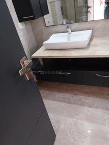 Bathroom Image of 2925 Sq.ft 4 BHK Builder Floor for rent in Safdarjung Enclave New Delhi for Rs. 275000