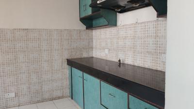 Kitchen Image of 2200 Sq.ft 3 BHK Apartment / Flat for rent in Unitech Uniworld City, New Town Kolkata for Rs. 46000