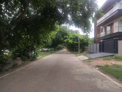 Image of 300 Sq.ft Residential Plot / Land for sale in Sigma II, Greater Noida for Rs. 31000000