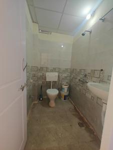 Bathroom Image of 1200 Sq.ft 3 BHK Apartment / Flat for sale in Nampally Hyderabad for Rs. 5900000