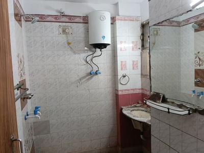 Image of 1400 Sq.ft 3 BHK Apartment / Flat for rent in CGHS Harsukh Apartments, Sector 7 Dwarka, New Delhi for Rs. 45000
