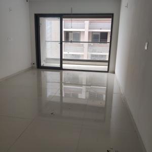 Hall Image of 1350 Sq.ft 2.5 BHK Apartment / Flat for rent in Adani The Meadows, Shantigram Ahmedabad for Rs. 26000