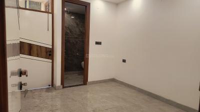Bedroom Image of 900 Sq.ft 3 BHK Builder Floor for rent in Builders World Property Linkers And Developers BWD - 1, Govindpuri New Delhi for Rs. 25000