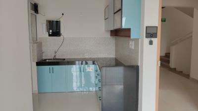 Kitchen Image of 650 Sq.ft 2 BHK Apartment / Flat for rent in Godrej Park Greens, Mamurdi Pune for Rs. 17000