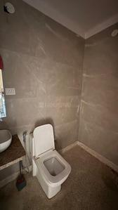 Bathroom Image of 700 Sq.ft 1 BHK Builder Floor for rent in Sector 40 Gurgaon for Rs. 29000