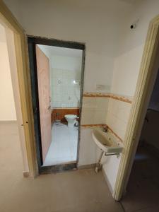 Bathroom Image of 988 Sq.ft 2 BHK Apartment / Flat for sale in Kothrud Pune for Rs. 10500000