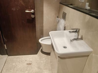 Bathroom Image of 1800 Sq.ft 3.5 BHK Apartment / Flat for rent in Mandaveli Chennai for Rs. 110000