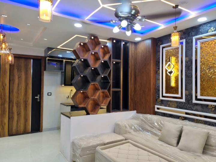 Hans Builders Floor by Hans Builders Main Image 1