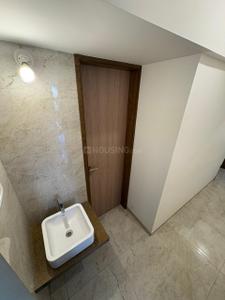 Bathroom Image of 1960 Sq.ft 3 BHK Apartment / Flat for sale in Nirman Vishnubaug, Shivaji Nagar Pune for Rs. 43000000