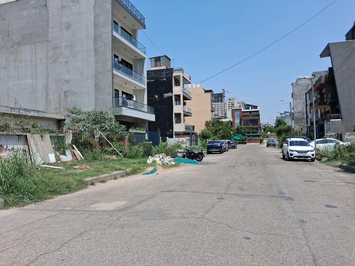 Jaypee Kensington Park Plot 1 Main Image 1