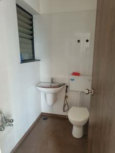 Bathroom Image of 925 Sq.ft 2 BHK Apartment / Flat for rent in Gajra Avenue, Pathardi Phata Nashik for Rs. 8000