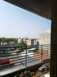 Bedroom One Image of 1100 Sq.ft 3 BHK Apartment / Flat for sale in Shastri Nagar Ghaziabad for Rs. 6565222