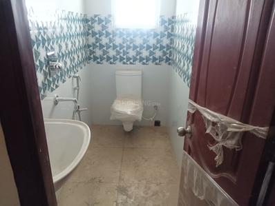 Bathroom Image of 1200 Sq.ft 2 BHK Apartment / Flat for sale in Shyam Bazar Kolkata for Rs. 9500000
