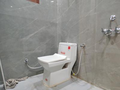 Common Bathroom Image of 1100 Sq.ft 2 BHK Independent House for rent in Indirapuram Ghaziabad for Rs. 22000