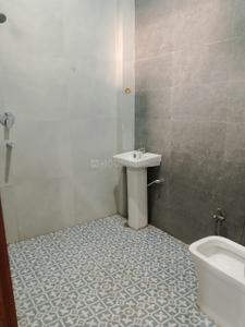 Bathroom Image of 350 Sq.ft 1 RK Builder Floor for rent in Sector 63 A Noida for Rs. 14000
