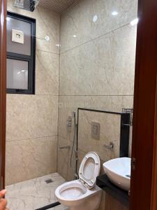 Bathroom Image of 2000 Sq.ft 3 BHK Apartment / Flat for rent in Mansarovar Jaipur for Rs. 45000