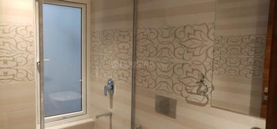Bathroom Image of 2800 Sq.ft 4 BHK Builder Floor for rent in Vasant Kunj New Delhi for Rs. 90000