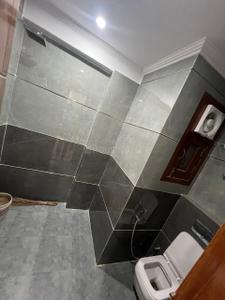 Bathroom Image of 1040 Sq.ft 3 BHK Builder Floor for sale in Pul Prahlad Pur New Delhi for Rs. 7200000