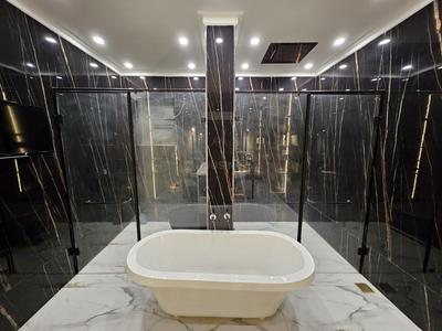 Bathroom Image of 11500 Sq.ft 10 BHK Independent House for sale in BPTP Astaire Garden Floors, Sector 70A Gurgaon for Rs. 165000000