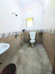 Bathroom Image of 1450 Sq.ft 4 BHK Apartment / Flat for sale in Kalikapur, EM Bypass Kolkata for Rs. 8000000