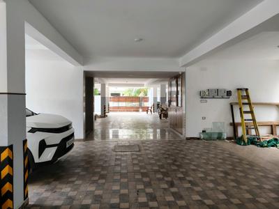 Parking Area Image of 1550 Sq.ft 3 BHK Apartment / Flat for sale in Nungambakkam Chennai for Rs. 27500001