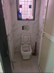 Bathroom Image of 600 Sq.ft 1 BHK Apartment / Flat for rent in Rahul Housing Society, Koregaon Park Pune for Rs. 36000