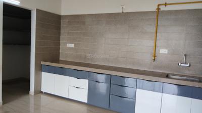 Kitchen Image of 2500 Sq.ft 4 BHK Apartment / Flat for rent in Tulsi Xperia And Sky Forest, Bhat Ahmedabad for Rs. 40000