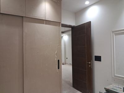 Bedroom Image of 900 Sq.ft 3 BHK Builder Floor for sale in Paschim Vihar New Delhi for Rs. 18500000