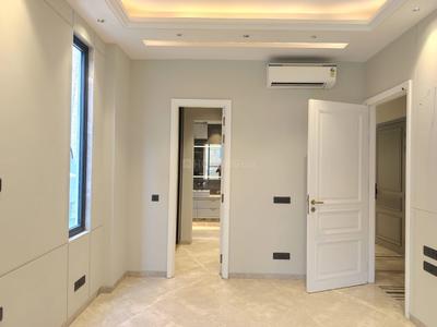 Bedroom Image of 1953 Sq.ft 3 BHK Builder Floor for sale in Uday Park New Delhi for Rs. 72500000